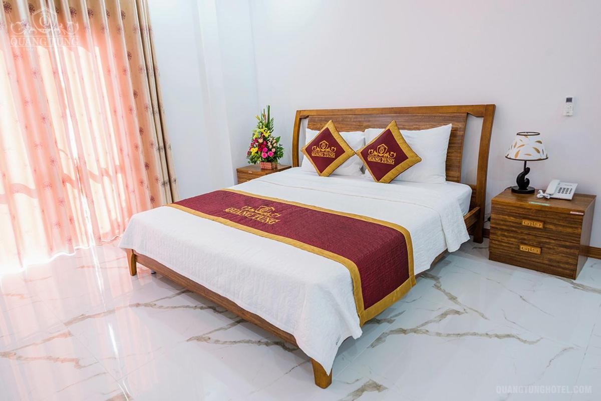 Quang Tung Hotel Dong Khe Sau Екстер'єр фото