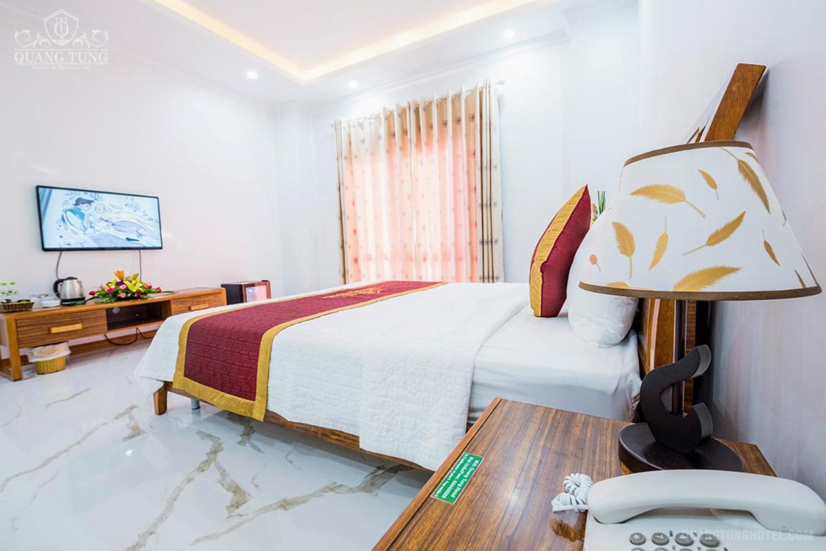 Quang Tung Hotel Dong Khe Sau Екстер'єр фото